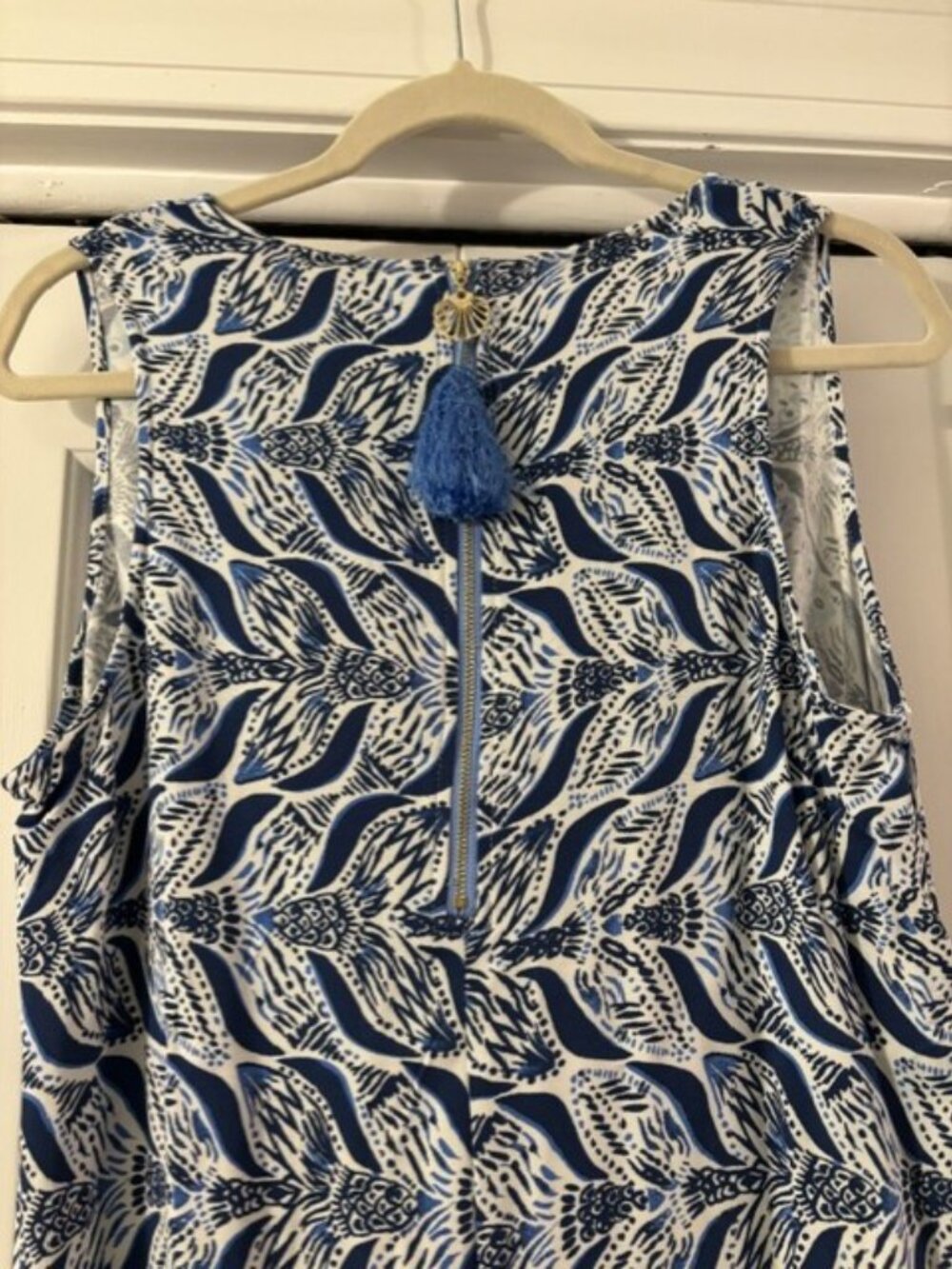 Lilly Pulitzer A Mermaid's Tail shift dress size 8 - Picture 3 of 8